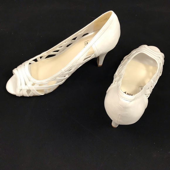 Impo white heels - Picture 1 of 8